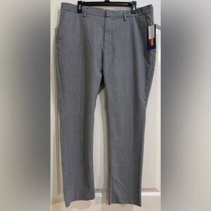 Old Navy Men's Signature Slim Built In Flex Pants
NWT